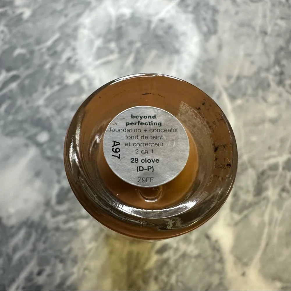Clinique Beyond Perfecting Foundation Concealer‎ Clove